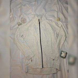 KIRKLAND JOGGING SWEATER
